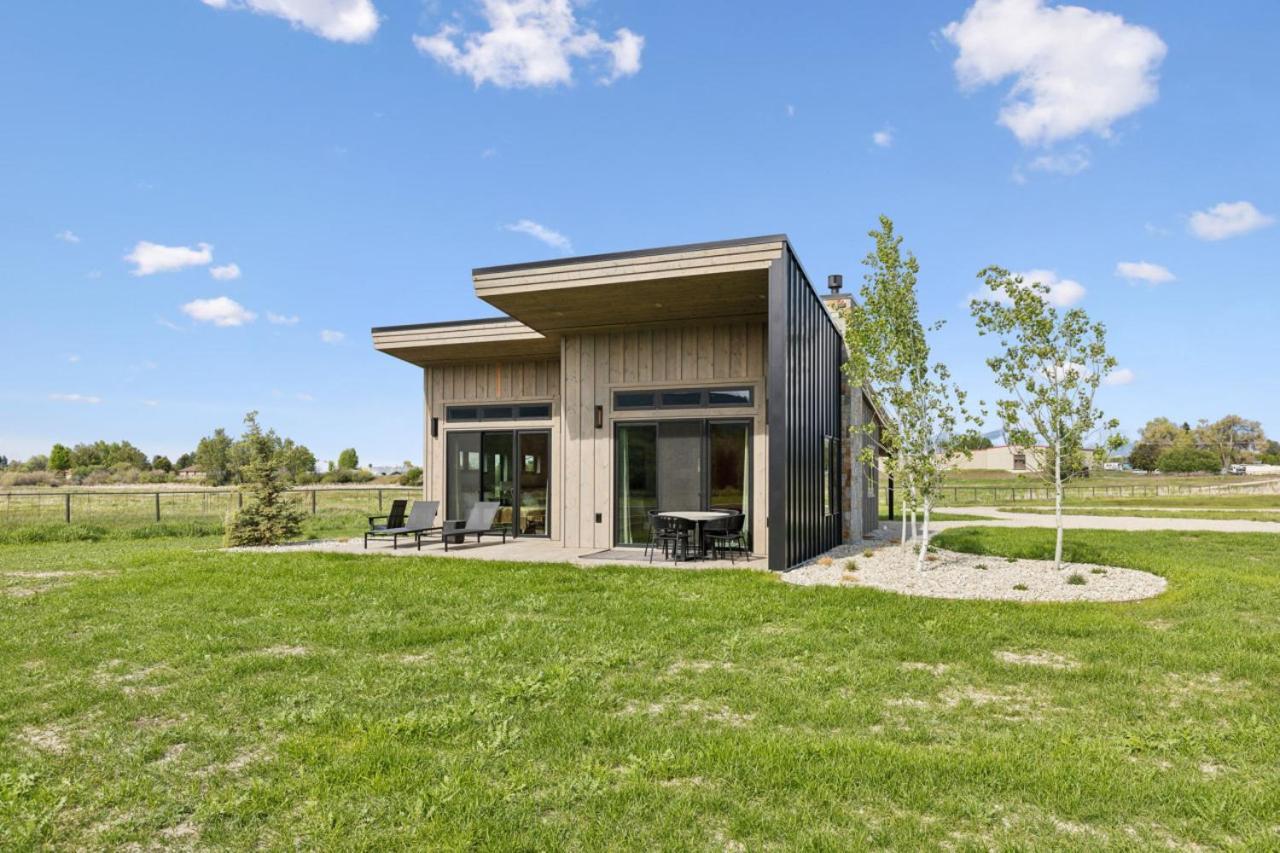 Mara Luxury Cabin- Maple Hamilton Экстерьер фото