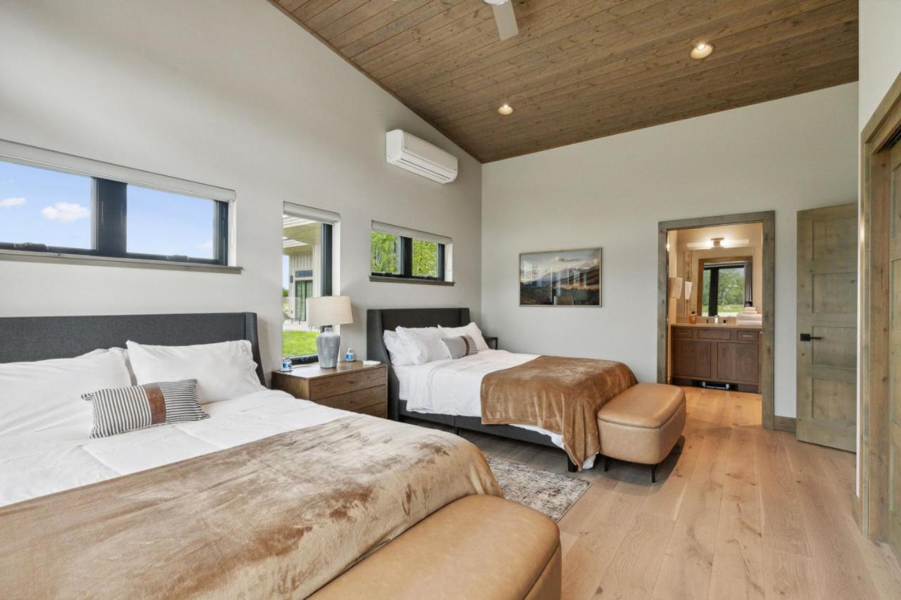 Mara Luxury Cabin- Maple Hamilton Экстерьер фото