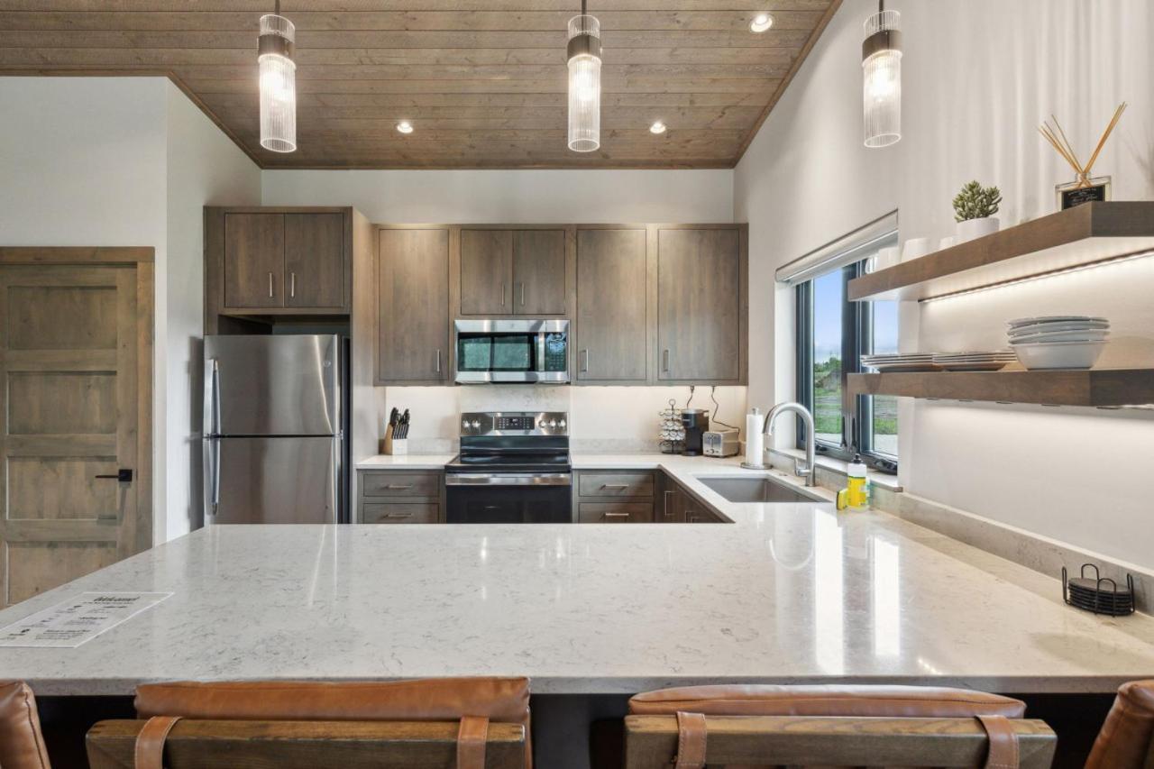 Mara Luxury Cabin- Maple Hamilton Экстерьер фото