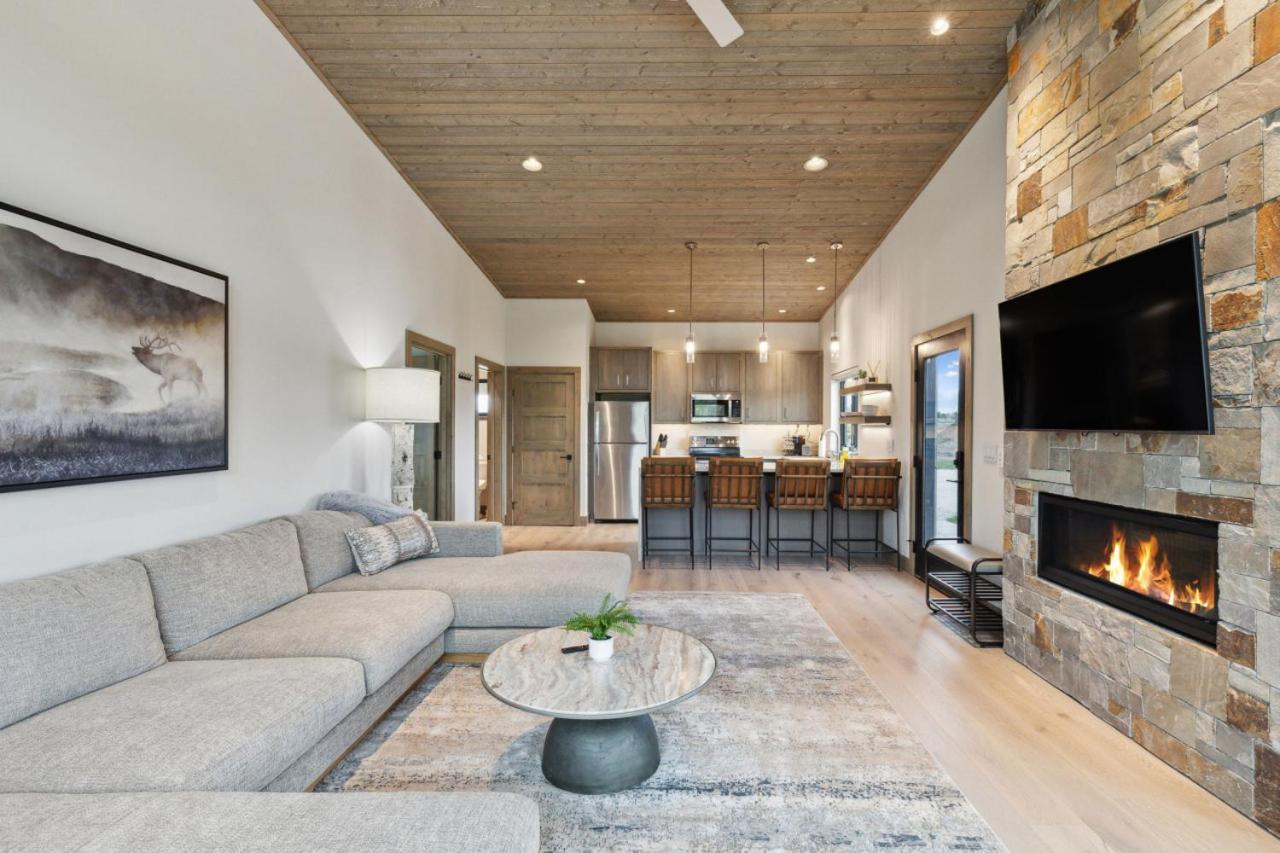 Mara Luxury Cabin- Maple Hamilton Экстерьер фото
