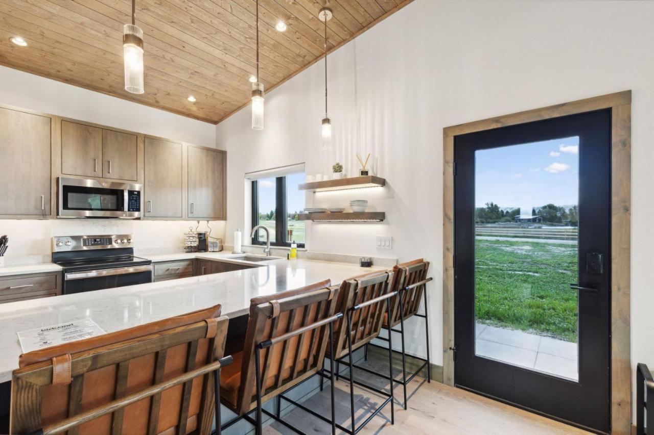 Mara Luxury Cabin- Maple Hamilton Экстерьер фото